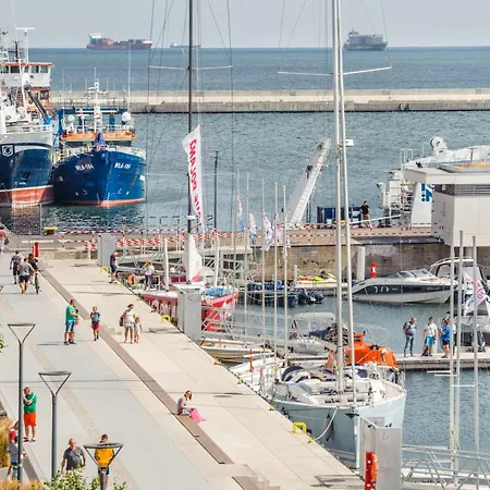 Flatbook - Center Yacht Park Marina View Гдиня