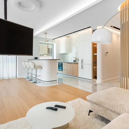 Flatbook - Center Yacht Park Marina View Apartment Gdynia